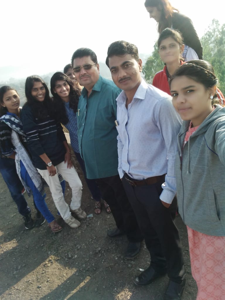 Enjoying At Saputara